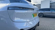 BMW iX 300kW xDrive45 M Sport 101kWh 5dr Auto [Pro Pack] Electric Estate